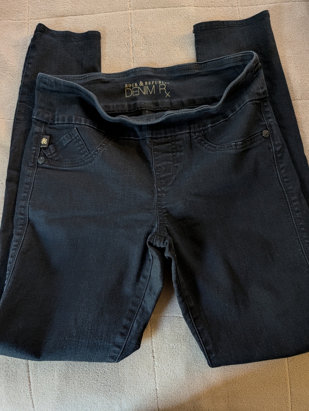 Rock & Republic Women's Black Skinny Jeans
